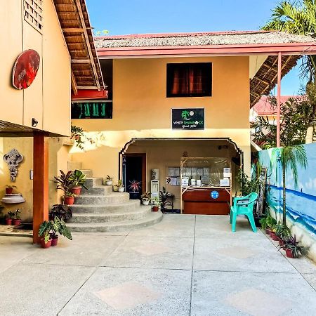 White Shamrock Beach Hotel Balabag  Экстерьер фото