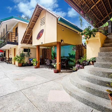 White Shamrock Beach Hotel Balabag  Экстерьер фото