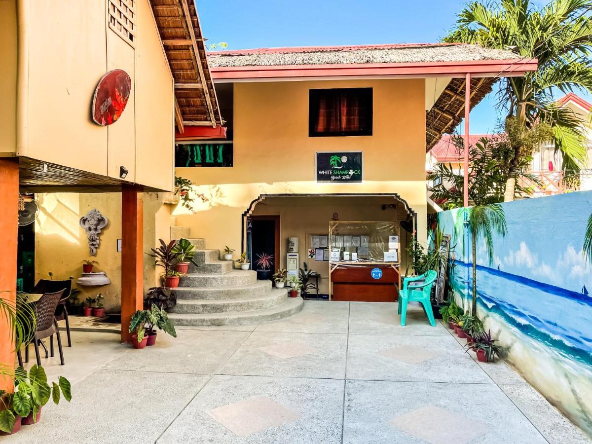 White Shamrock Beach Hotel Balabag  Экстерьер фото