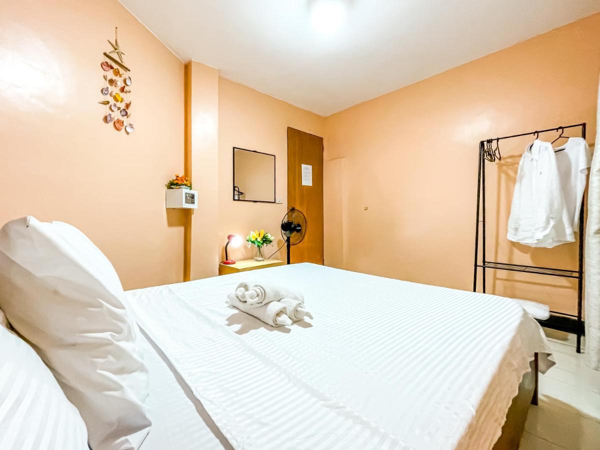 White Shamrock Beach Hotel Balabag  Экстерьер фото