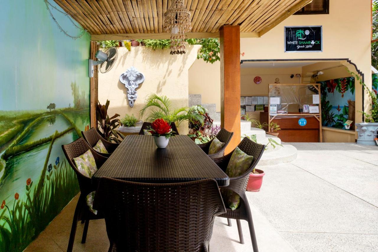 White Shamrock Beach Hotel Balabag  Экстерьер фото